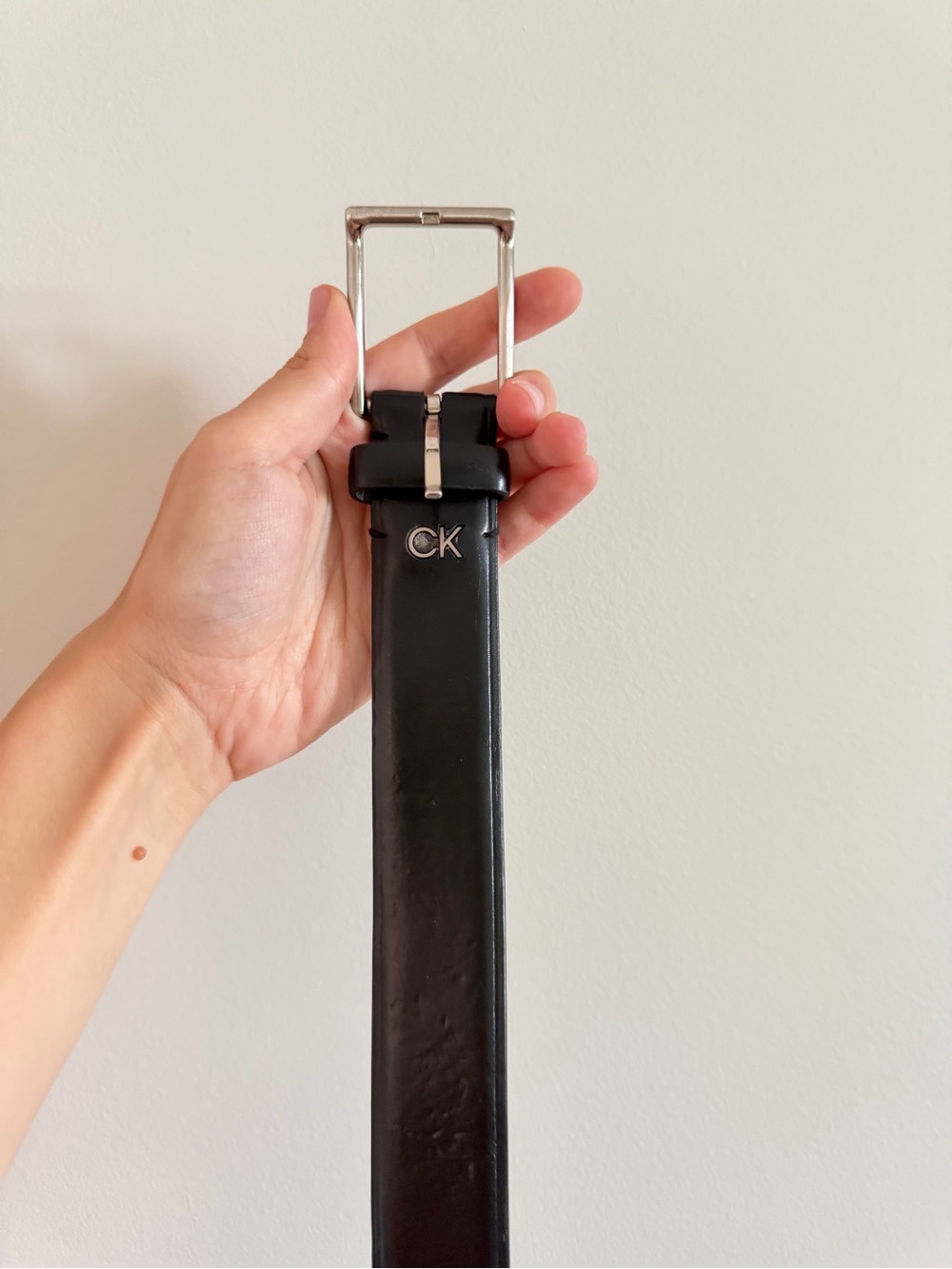 Calvin Klein Black Leather Men’s Belt with CK Logo Buckle 34-36